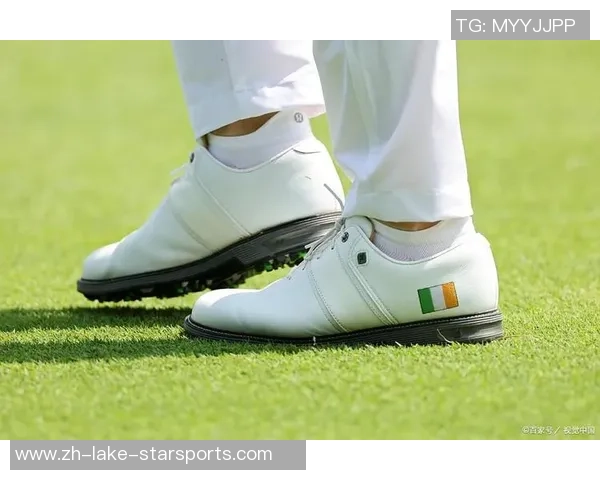 足球鞋与足球袜的完美搭配助力你在绿茵场上展现最佳表现 足球鞋与足球袜的完美搭配助力你在绿茵场上展现最佳表现